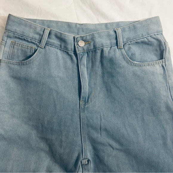 NWT Classic Light Blue Washed Wide Leg Jeans Waist 32 - Picture 3 of 5